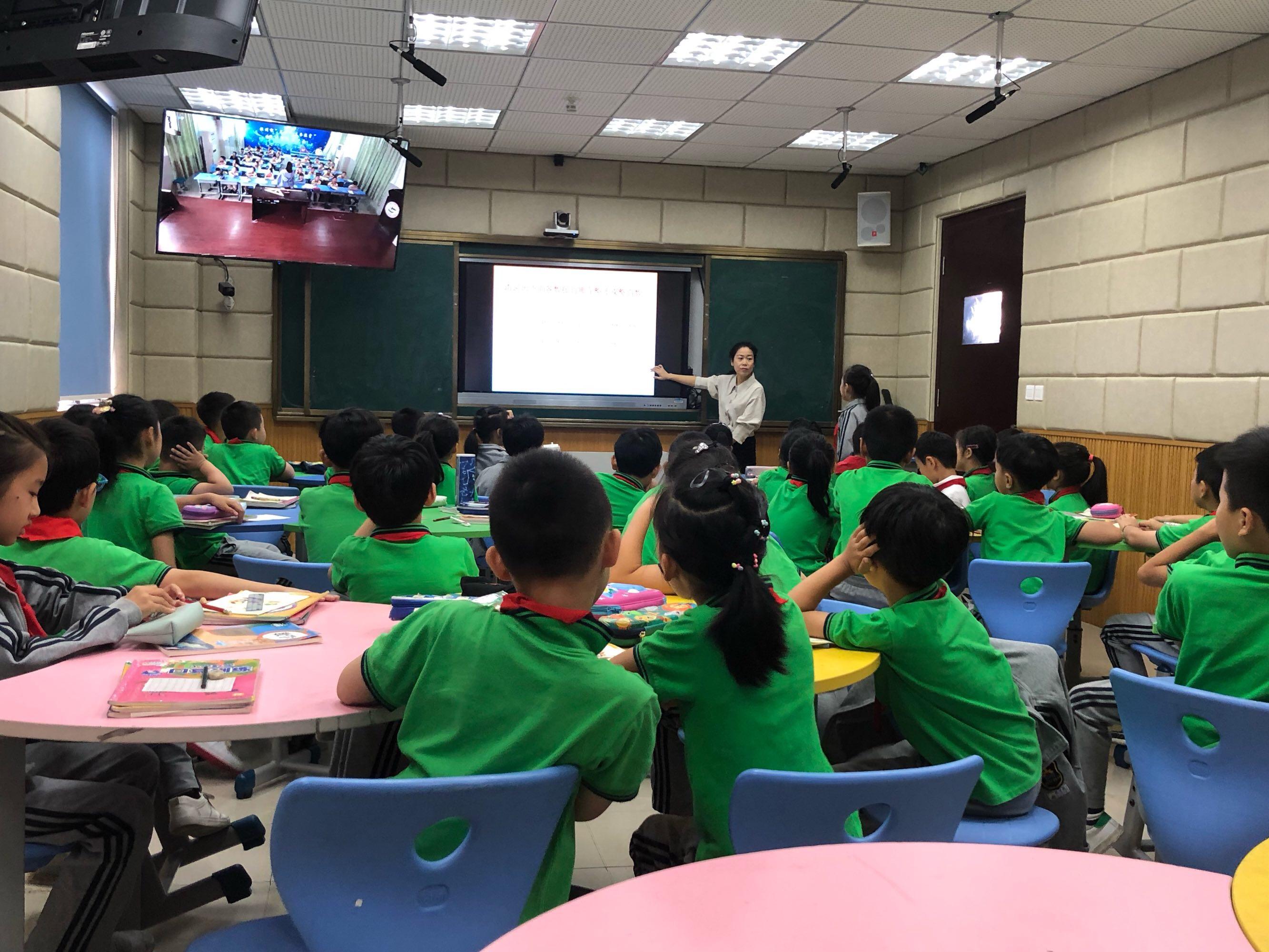 小學(xué)互聯(lián)網(wǎng)課堂新聞報(bào)道(小學(xué)互聯(lián)網(wǎng)+教育匯報(bào)材料)