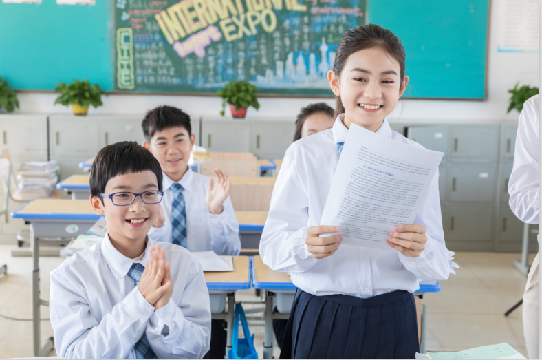 初中生如何評(píng)價(jià)互聯(lián)網(wǎng)新聞(作為一名中學(xué)生應(yīng)該如何正確對(duì)待互聯(lián)網(wǎng))